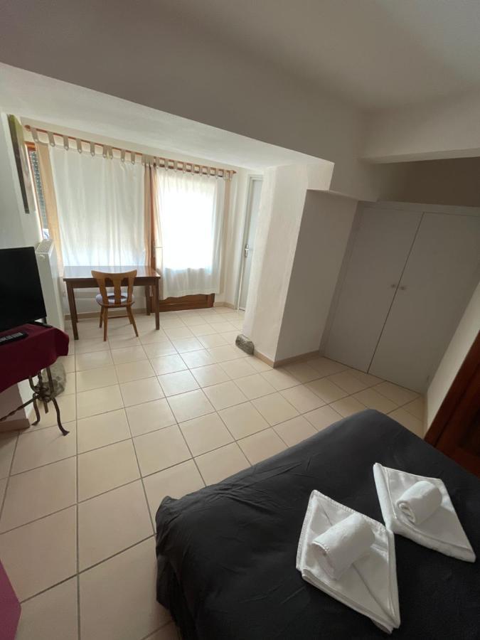 Le Campcardos Hotel Porta ภายนอก รูปภาพ
