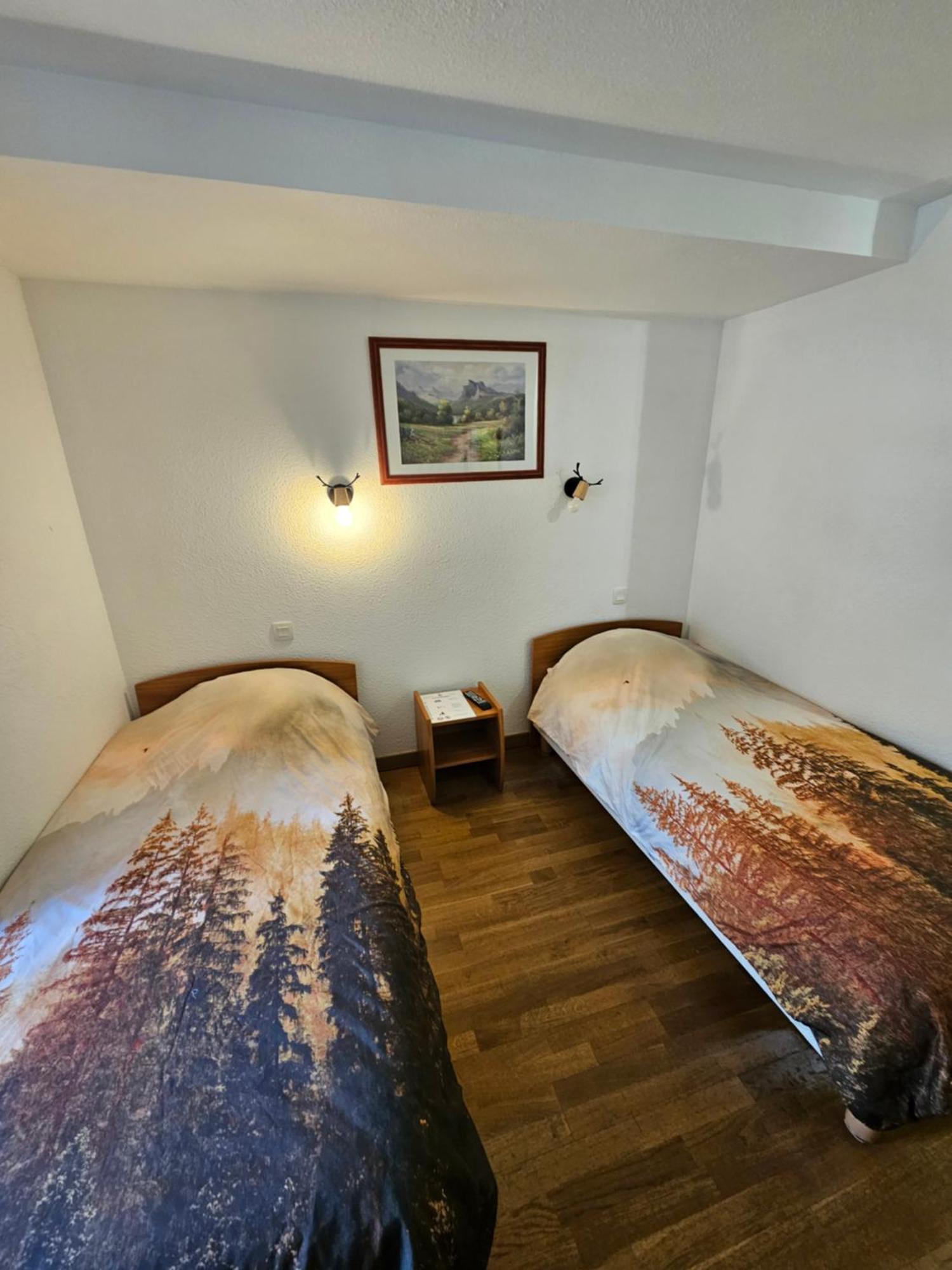 Le Campcardos Hotel Porta ภายนอก รูปภาพ