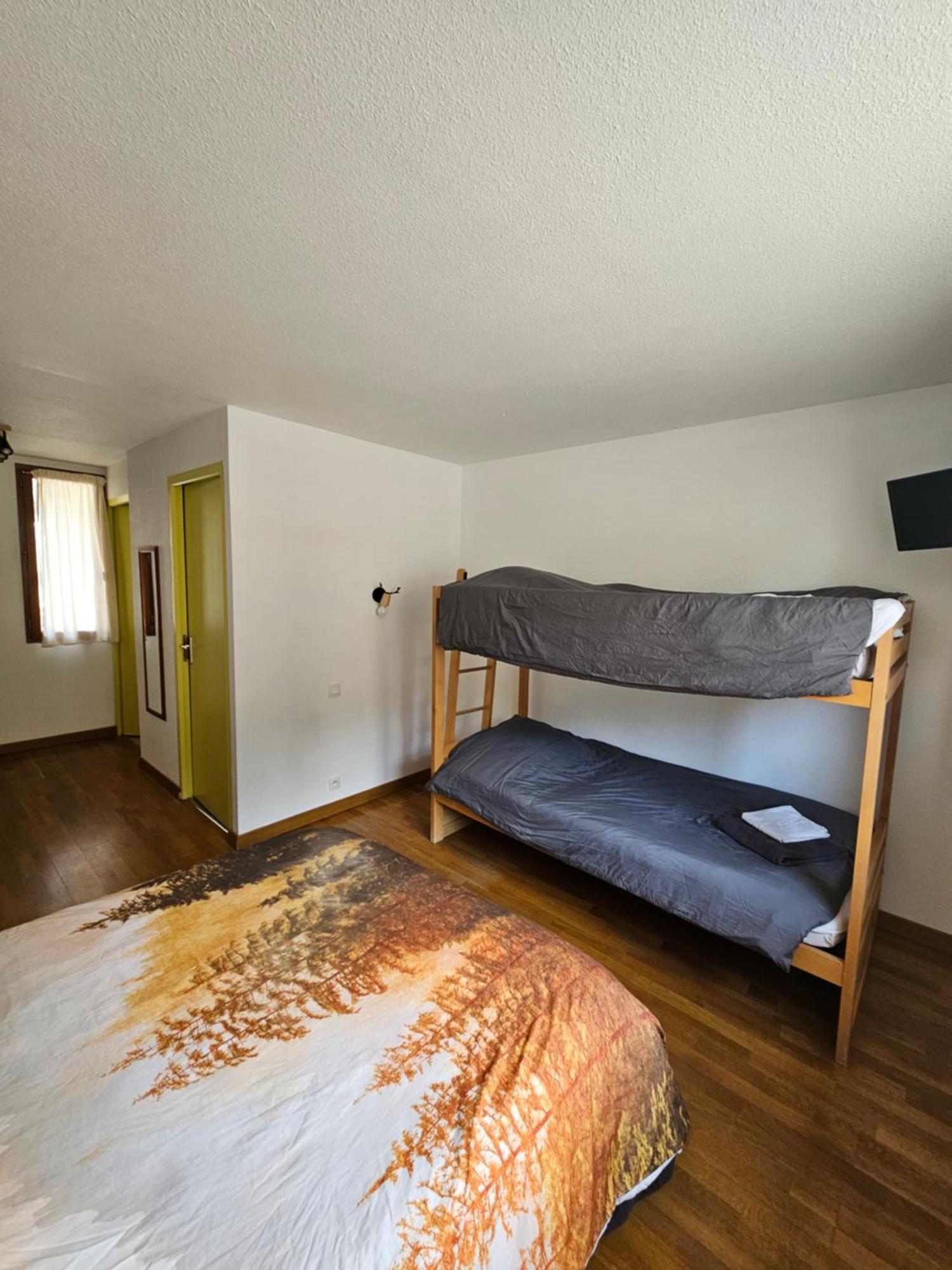Le Campcardos Hotel Porta ภายนอก รูปภาพ