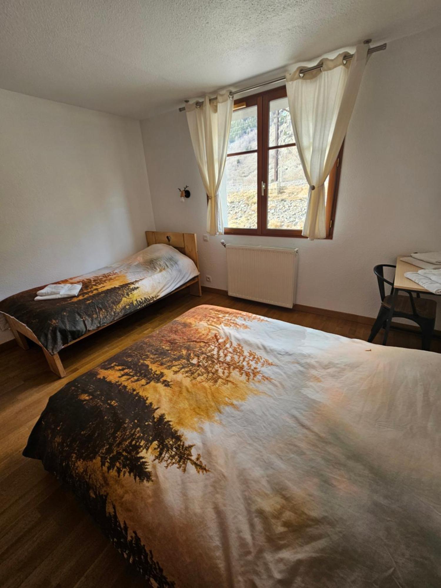 Le Campcardos Hotel Porta ภายนอก รูปภาพ